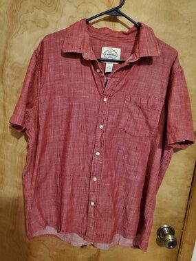 #708 Mens shirt made by ST JOHN'S BAY™